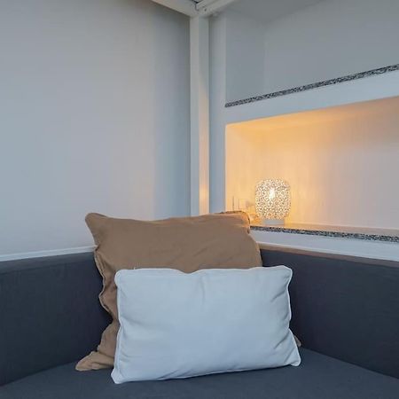 Youhosty - Accademia 53 Quinto Apartment Milan Bagian luar foto