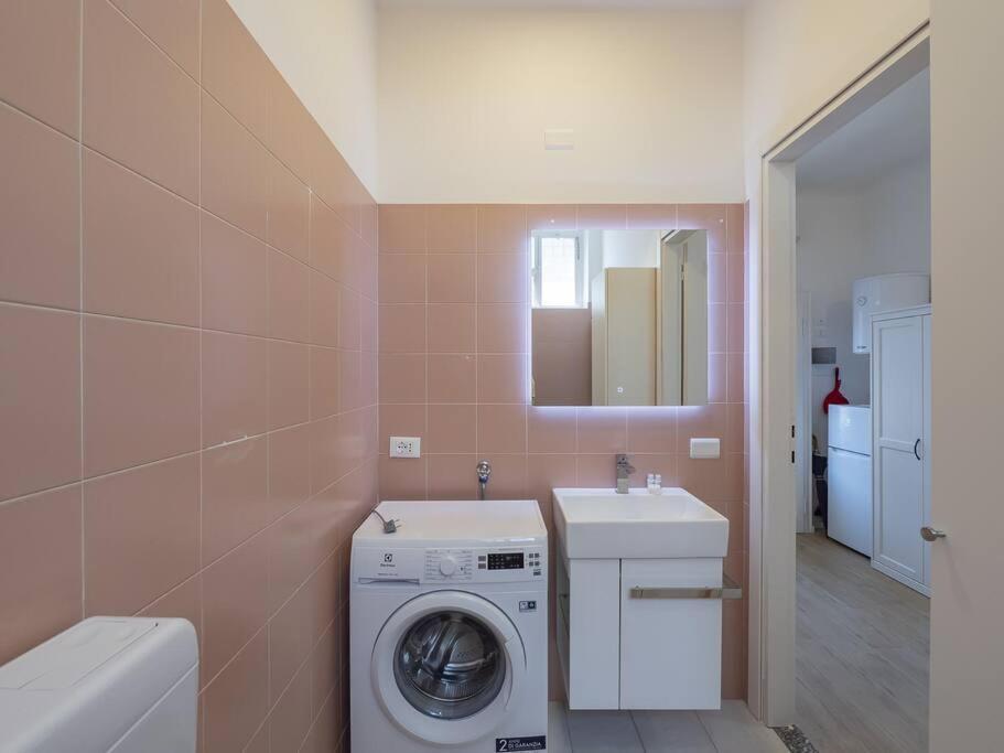 Youhosty - Accademia 53 Quinto Apartment Milan Bagian luar foto
