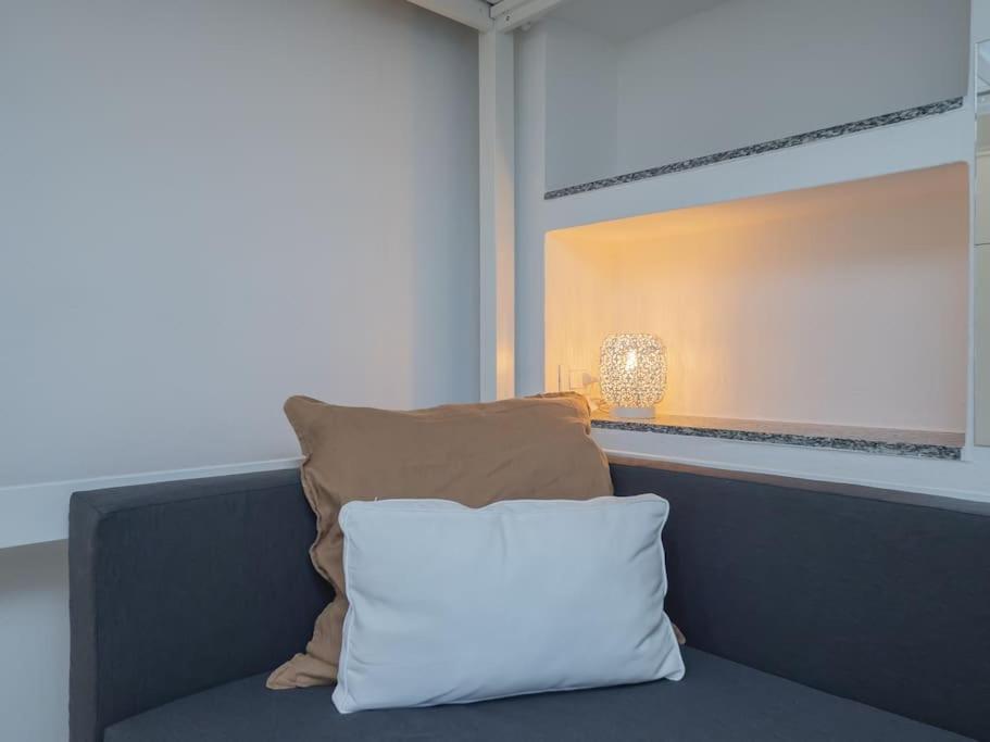 Youhosty - Accademia 53 Quinto Apartment Milan Bagian luar foto